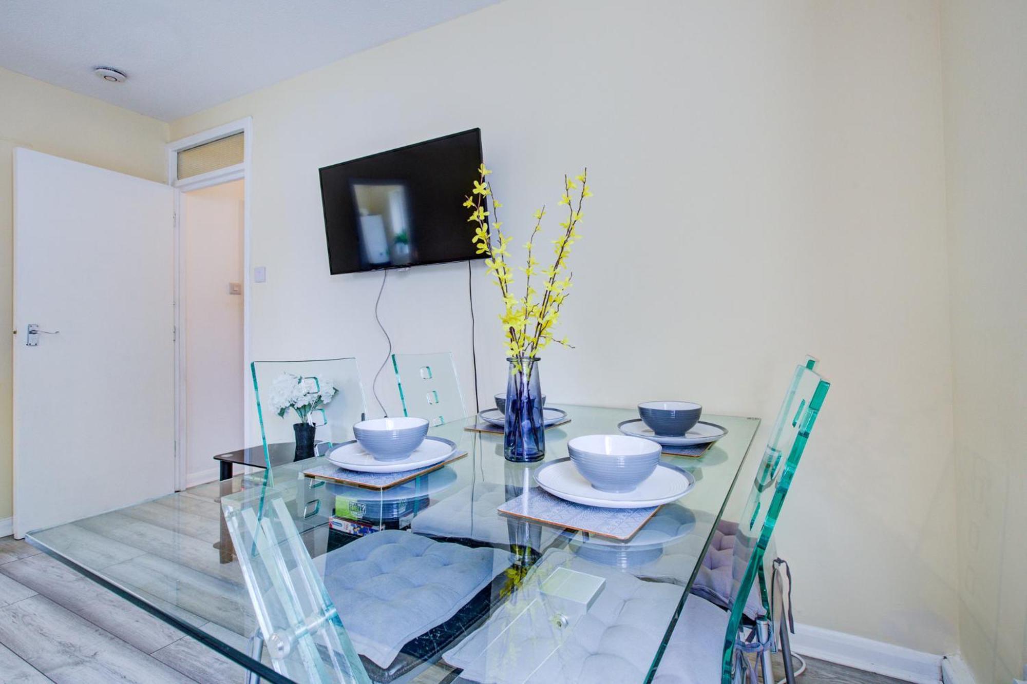 Spacious Urban Apartment In كرويدون الغرفة الصورة